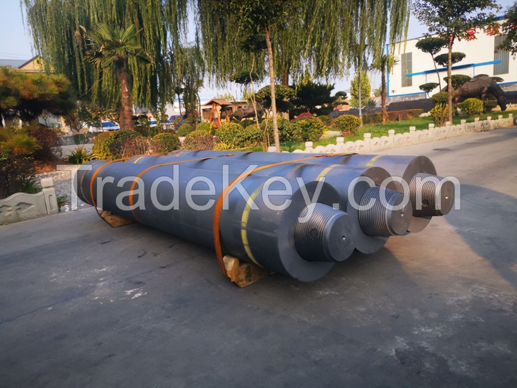 China Manufacturer High Electric Conductivity UHP Graphite Electrode