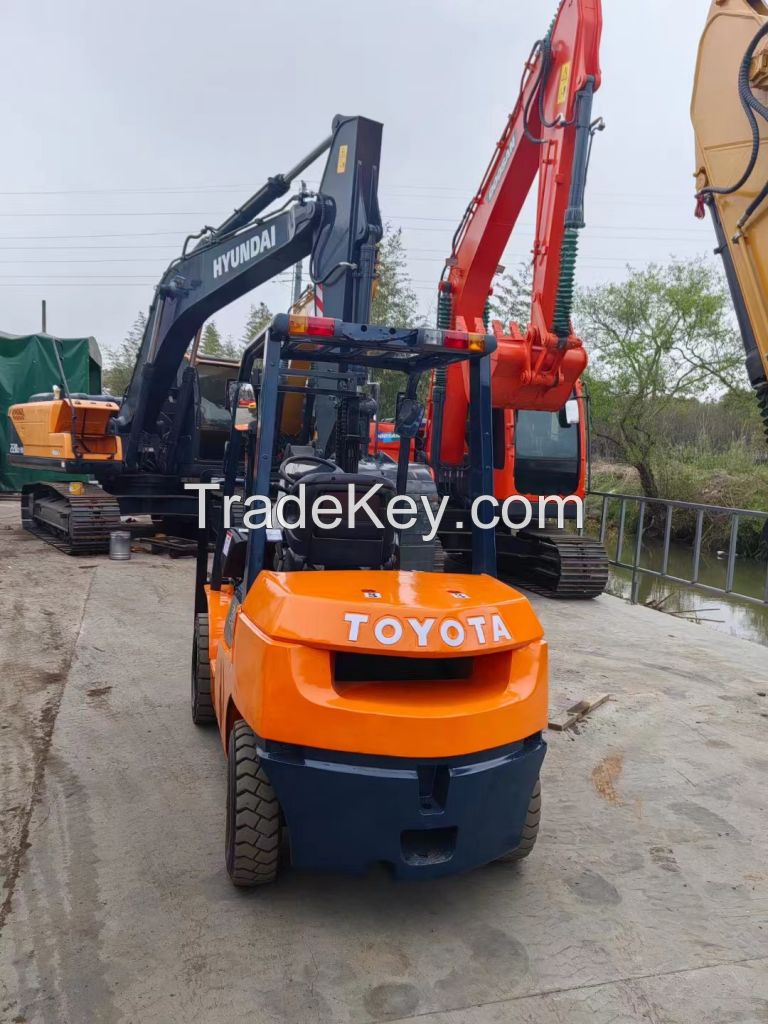 Toyota 3 tons forklift