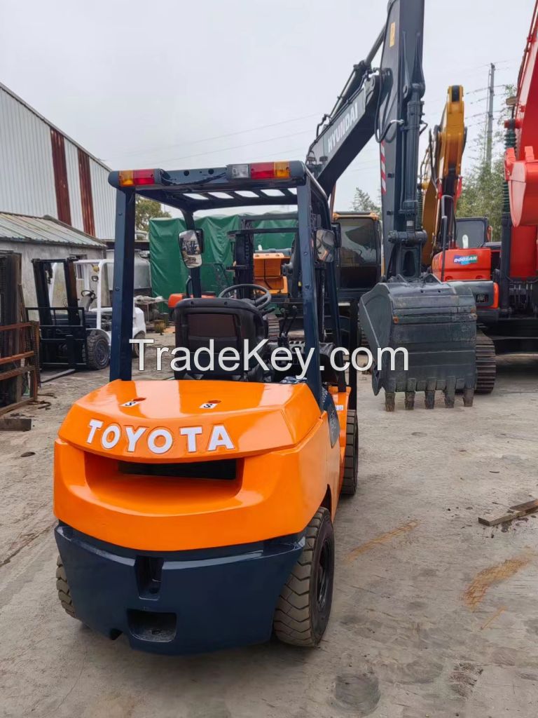 Toyota 3 tons forklift