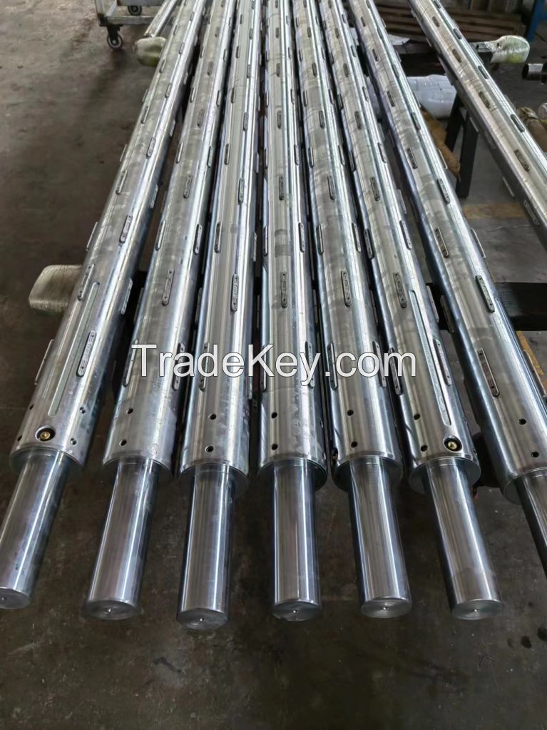 Aluminum lug type air expanding shaft for roller material