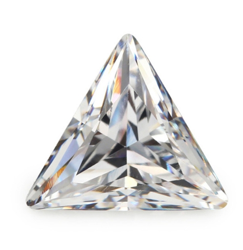 Triangular right-angled colored zircon combined into cubic zirconia