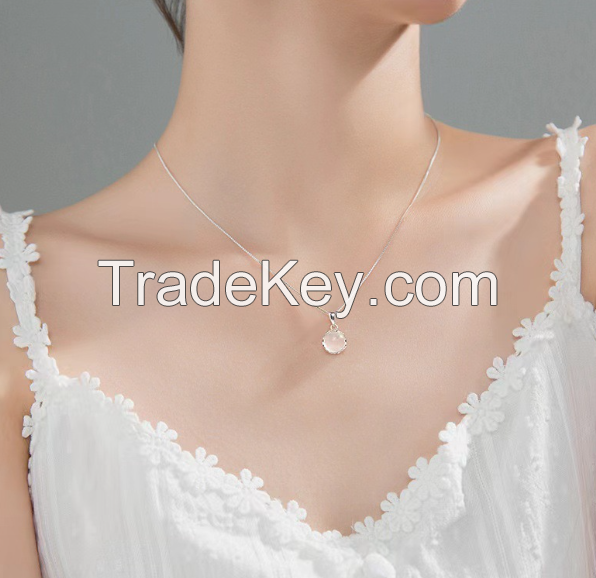 925 sterling silver cat's eye stone circular necklace, women's white jade marrow pendant, light luxury, niche clavicle chain manufacturer, direct sales and wholesale