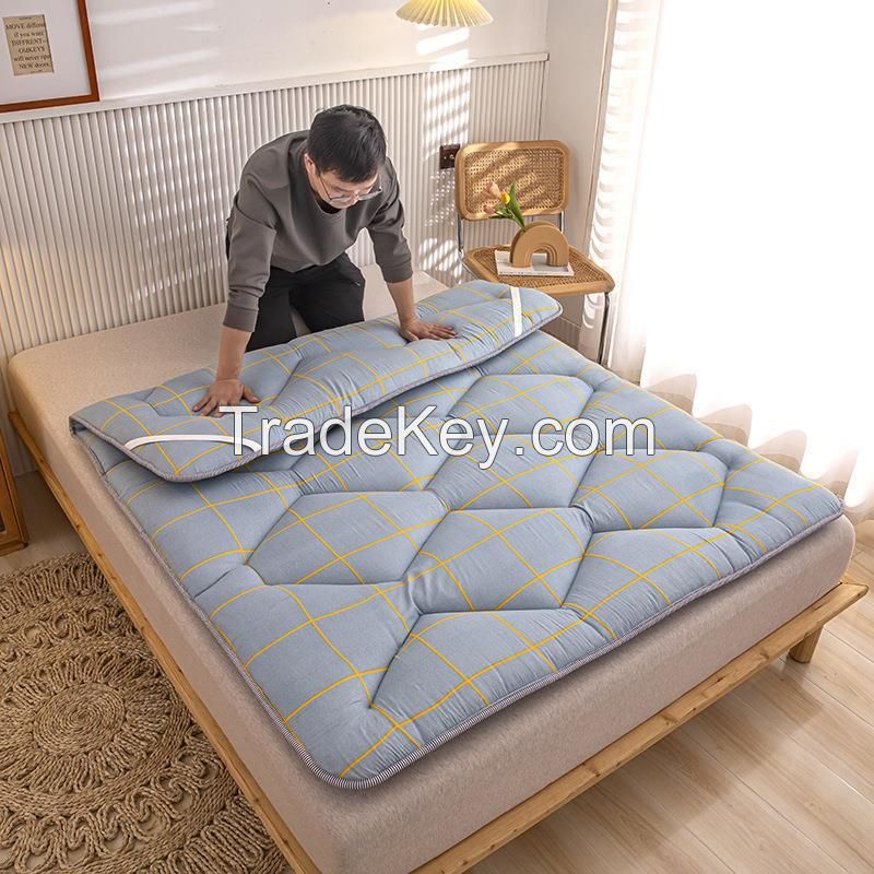 Factory wholesale padded student dormitory bunk bed special mattress sanding.
