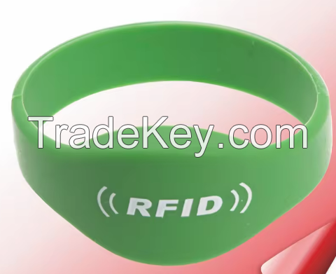 New arrival low cost custom RFID smart Silicone Wristband/bracelet