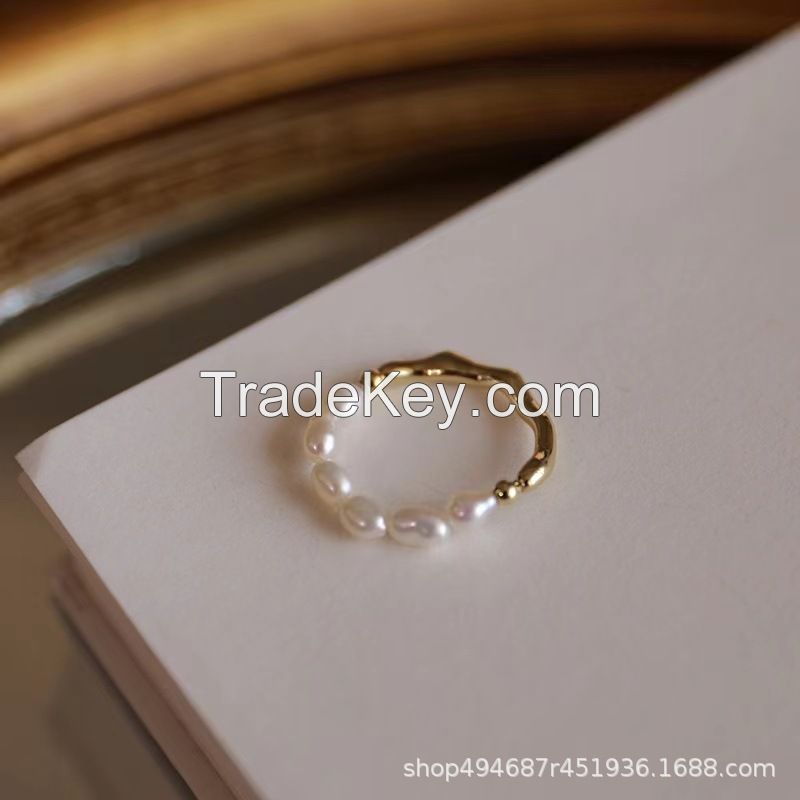 Natural pearl index finger ring with simple splicing, unique design for female niche, Instagram cool style, light luxury temperament