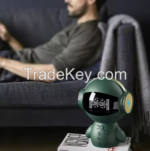 M100 Robot Smart BT Speaker AI Voice Input 1800mAh Intercom Microphone Card Play AUX External Audio