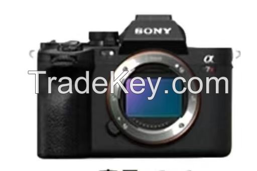 R50 Interchangeable Lens Digital Camera