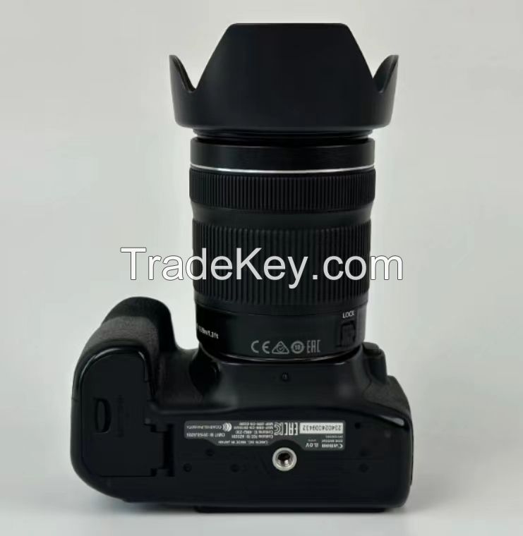 1500D Digital Single Lens Reflex Timbeat
