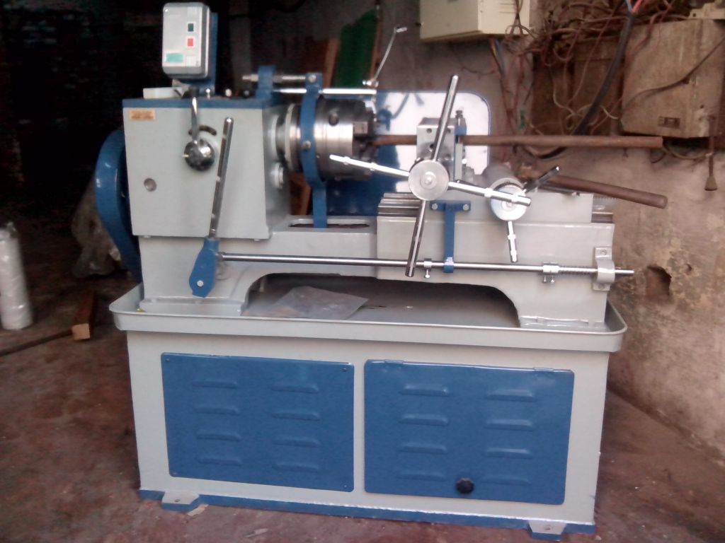 Pipe Threading Machine