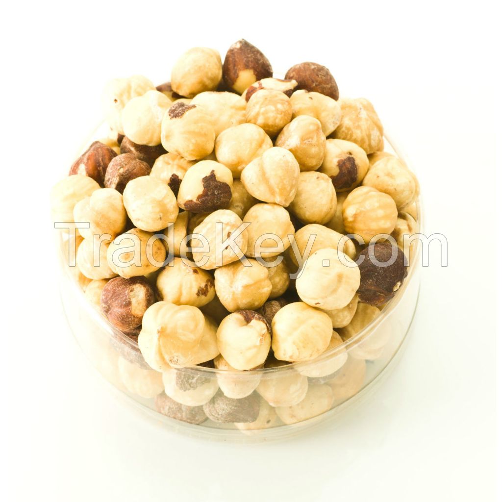 100% natural hazel nuts and ripe hazelnuts without husks