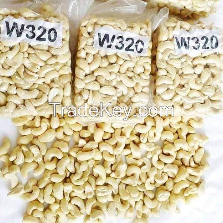 Natural Tanzanian Cashew Nuts â€“ Handpicked & Sun-Dried