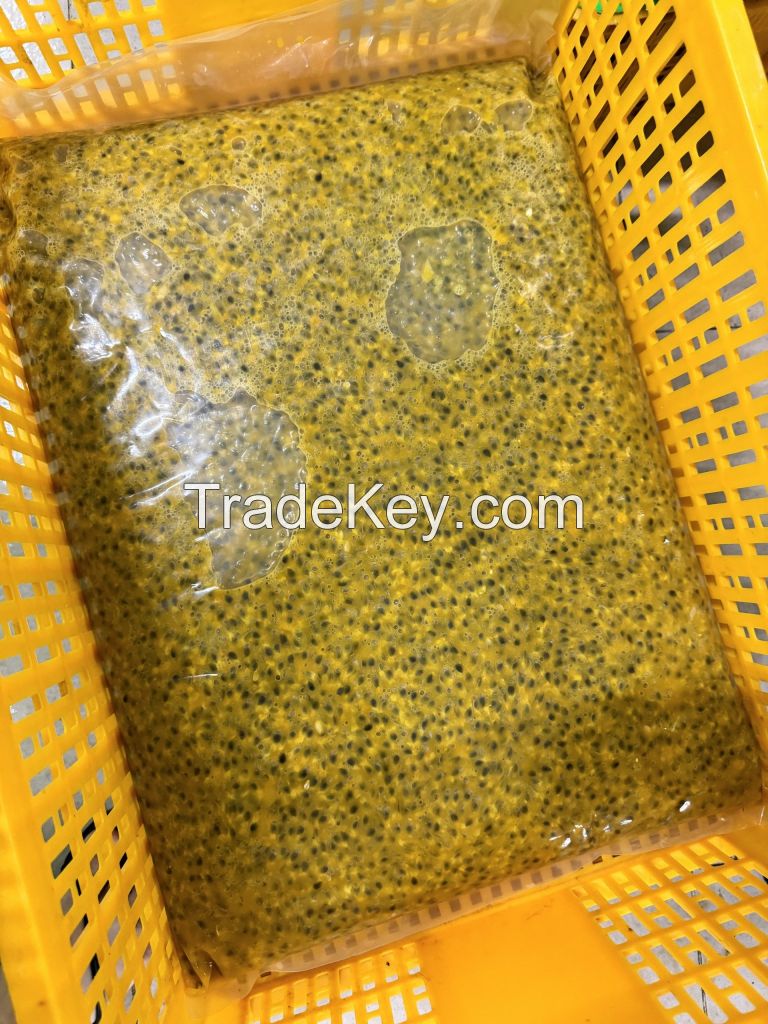 High quality frozen Passion Fruit Puree 100% Natural With Very Competitive Price