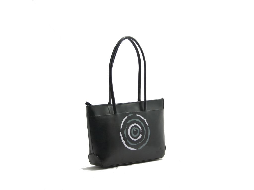 Leather Handbag, stylish and practical! KAYOOKIE LINE