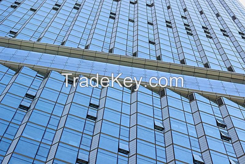 Glass curtain wall