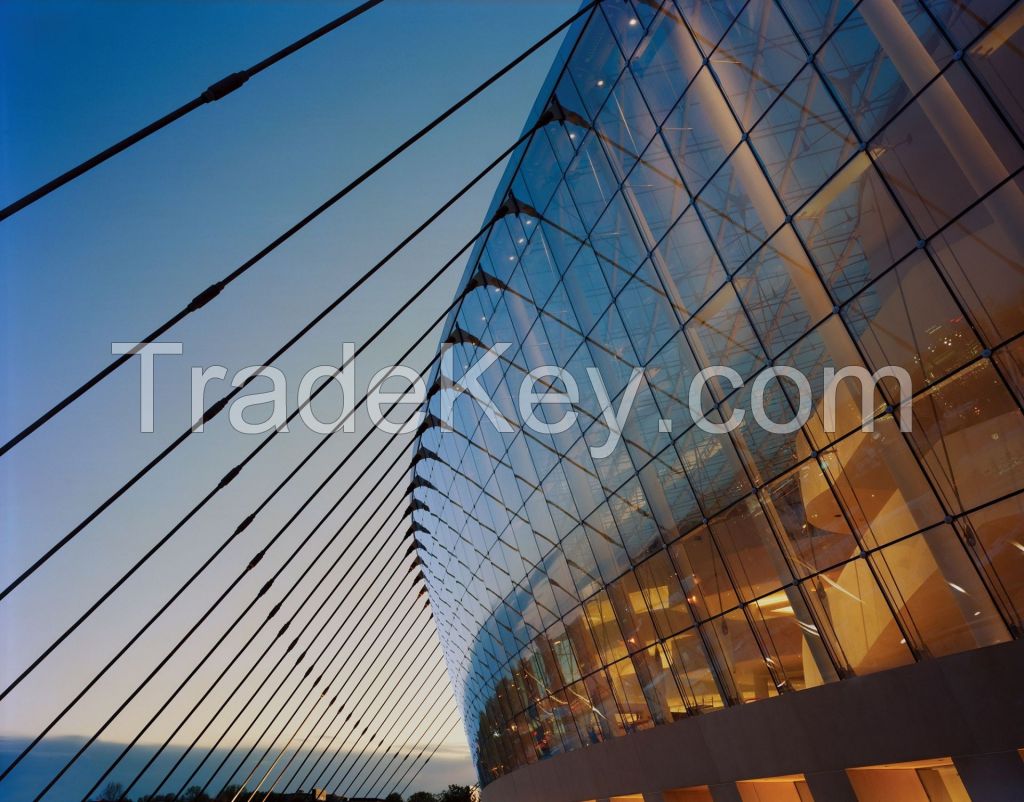 Glass curtain wall