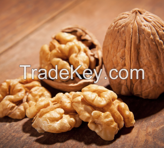 Organic Chandler Walnuts - Premium Quality, In-Shell &amp; Shelled