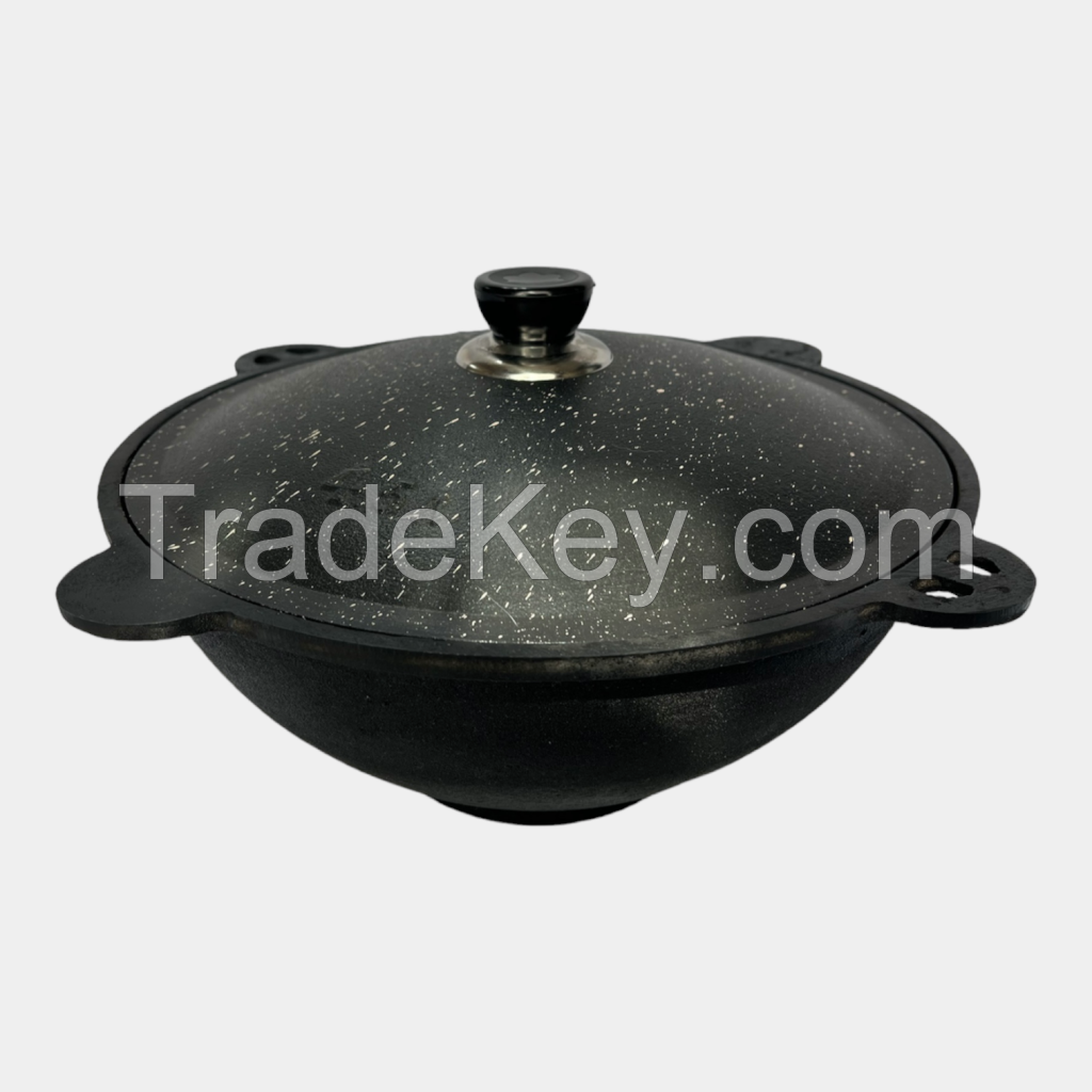 Cast Iron cauldron (dutch oven) with lid 4.5 L, flat bottom, marking &quot;BARAKA&quot;