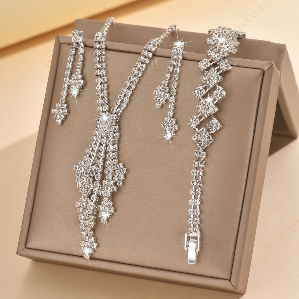 DaDa Hot Selling Atmosphere Fashion Brilliant Diamond Rhinestone Pendant Necklace Earrings Bracelet Bridal Jewelry Wedding Set