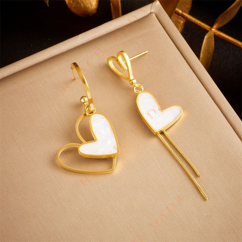 DaDa Fashionable simple temperamental light luxury asymmetrical love chain tassel gold-plated titanium steel earrings