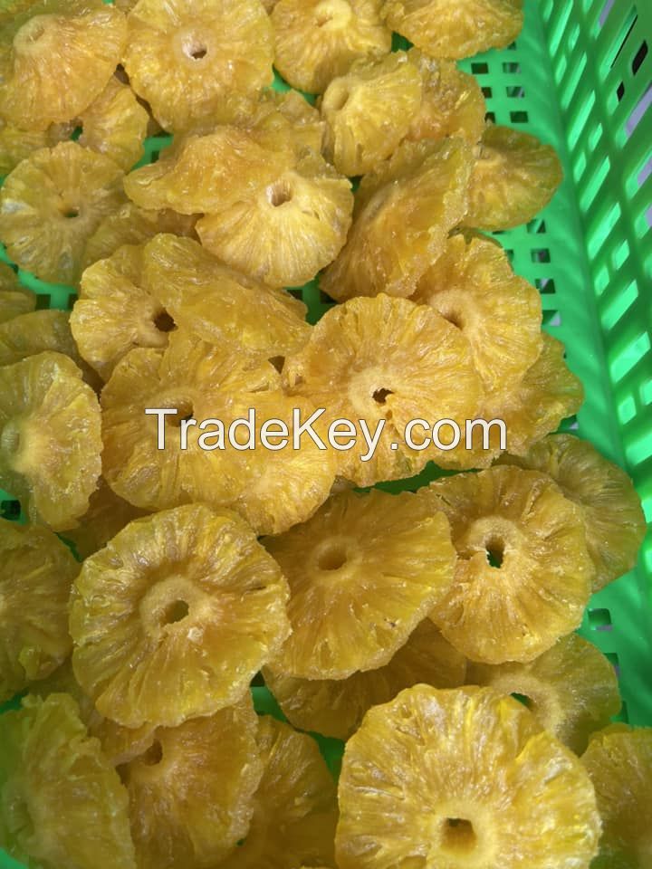 SOFT DRIED PINEAPPLE