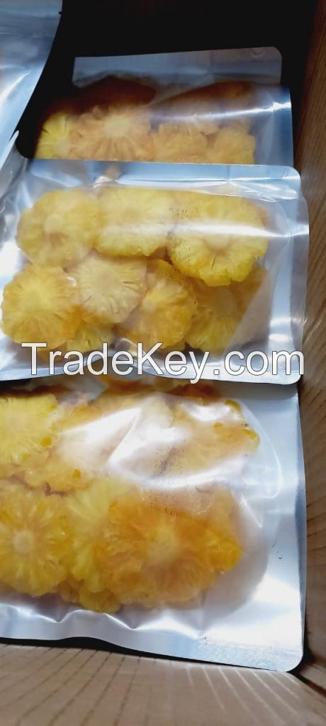 SOFT DRIED PINEAPPLE