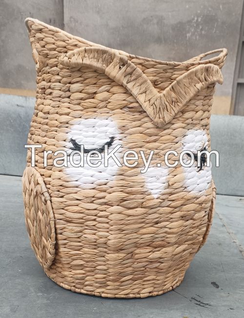 Water hyacinth storage round OWL basket in natural