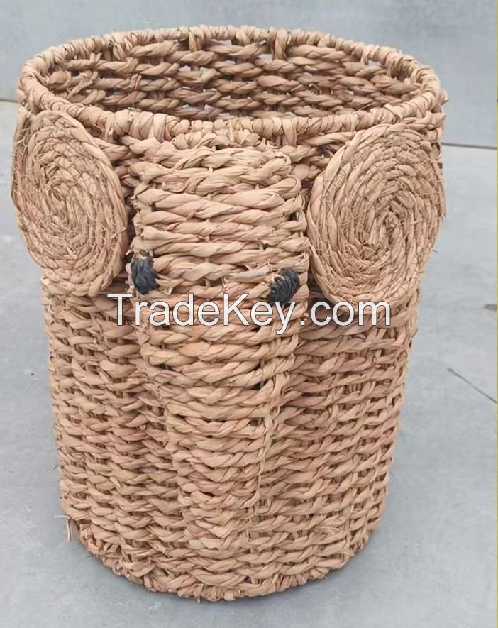 Water hyacinth storage round elephant basket in natural