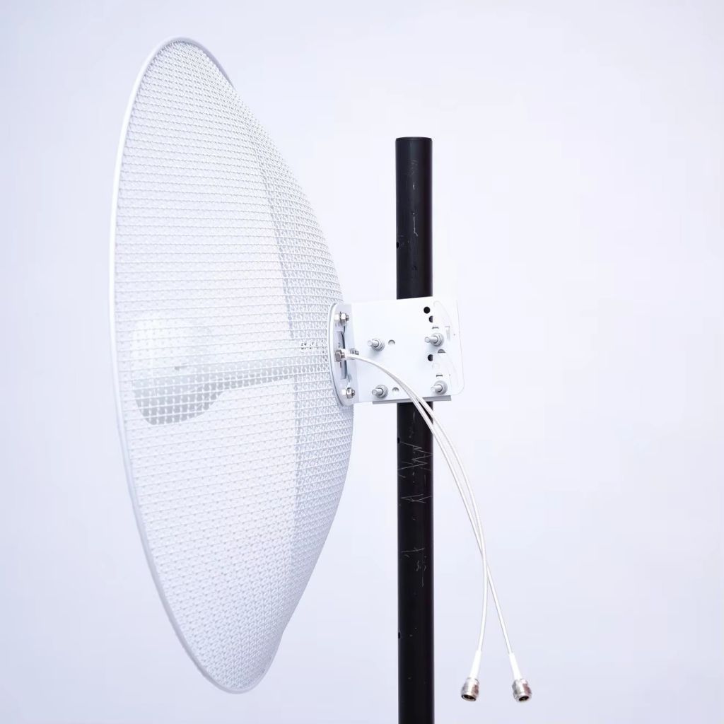 4G 5G Antenna MIMO 1710-4200MHz 22dBi Outdoor Hyperbolic Wireless Communication Multiband Parabolic Antenna