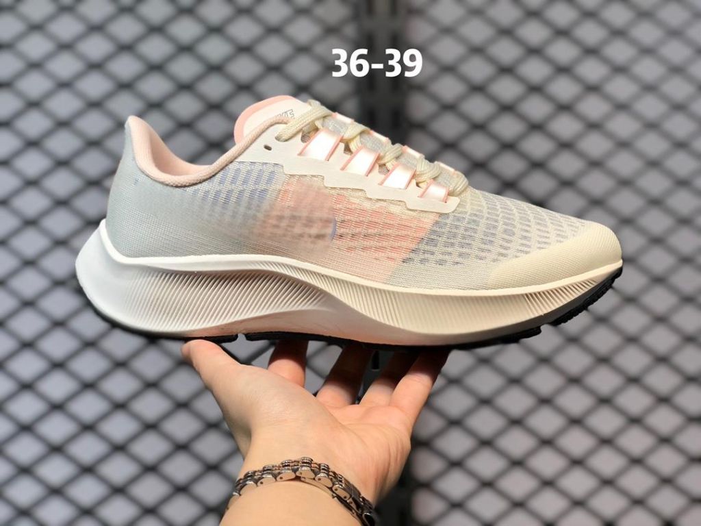 2024 Latest Bestselling Men's And Women's High Top Basketball Shoes Fashion Style Outdoor Running Shoes