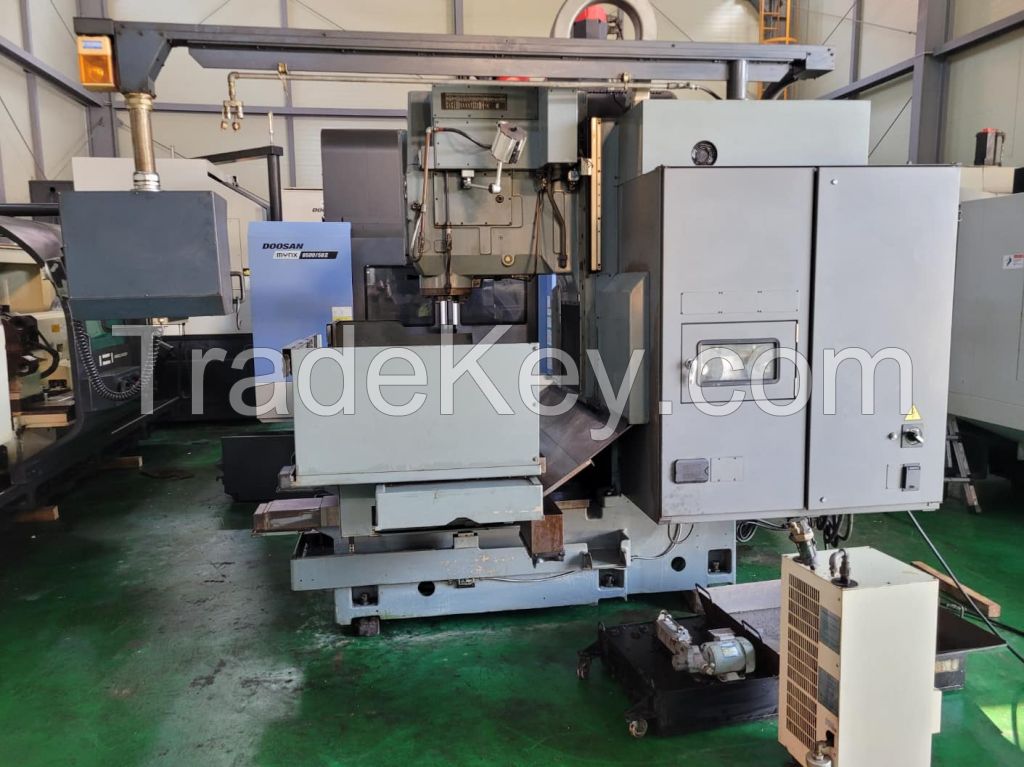 MAKINO FNC106-A20 CNC VMC