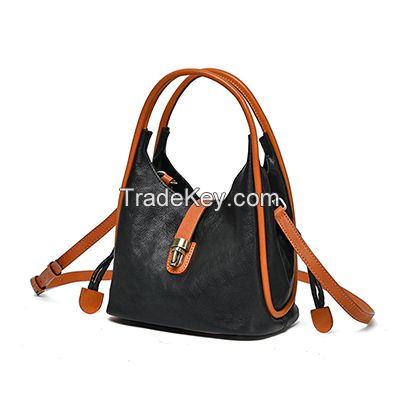 Women's Leather Hobo Handbag | Crossbody with Chain Strap