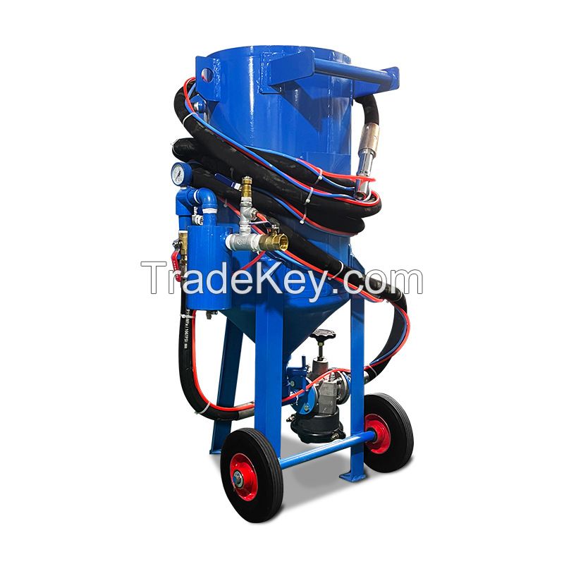 Portable sand blasting machine