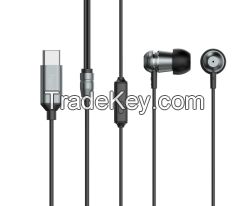 High - fidelity wired In - Ear headphones and wired Earbuds