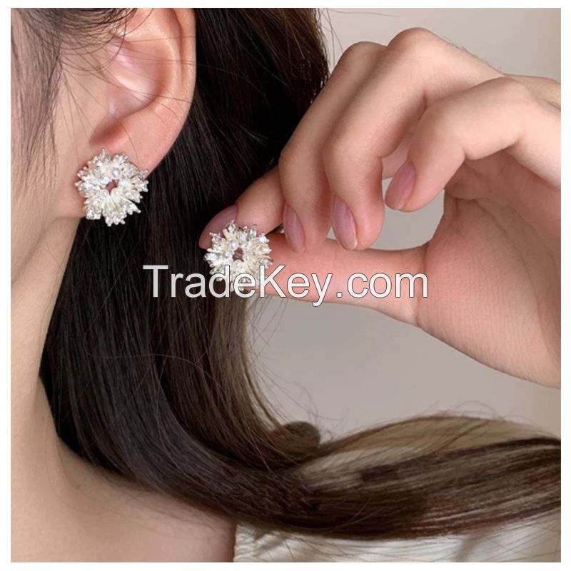 pearl zircon earrings