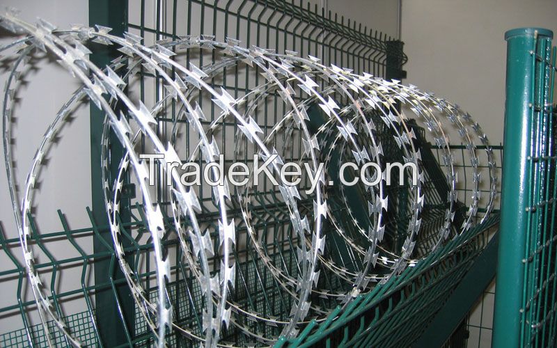 Galvanized Razor Wire Fence/Eletric Barbed Wire Fence for Farming