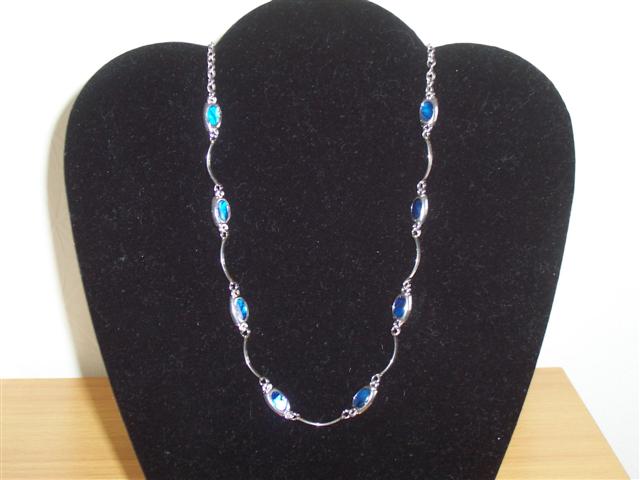 Paua and alloy necklace