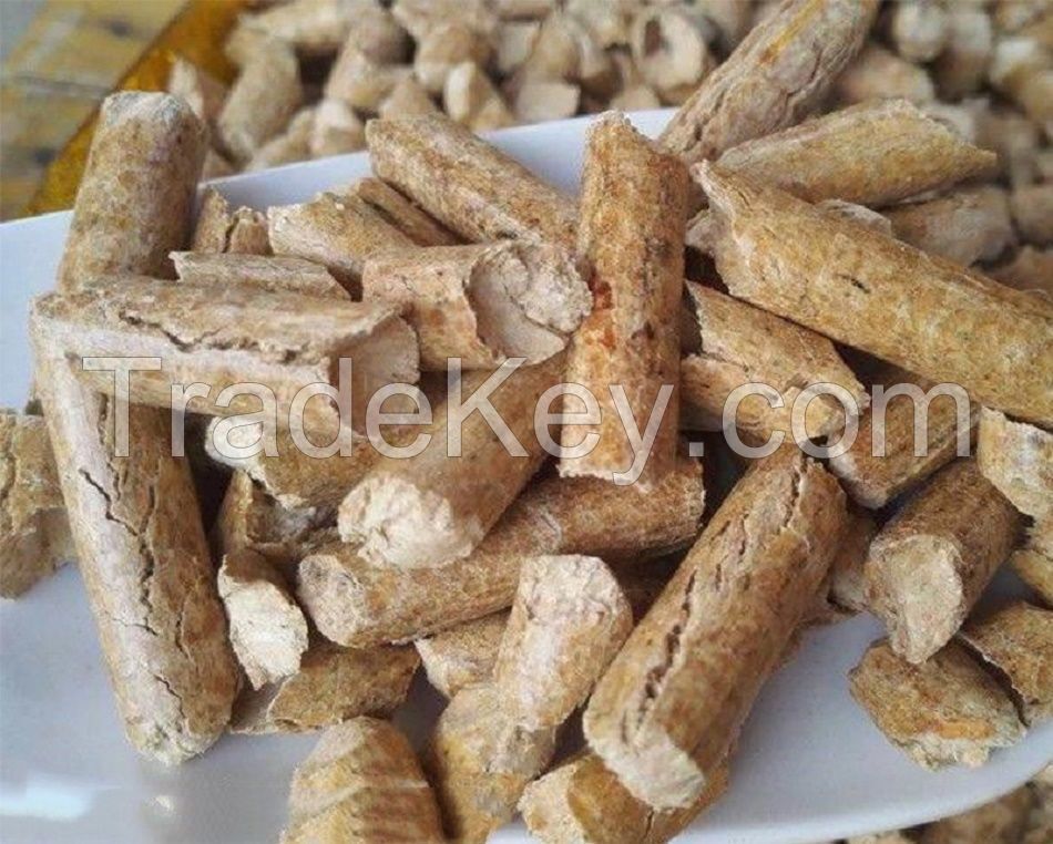 Wholesale Pure 100% Wood pellets Pure Wood Pellet Grade A 15kg or 1000kgs Packages Wooden pellets