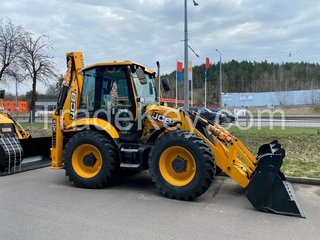 4CX PRO Backhoe Loader