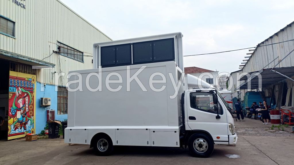 EAL3360  6m long Mobile outdoor advertising Truck