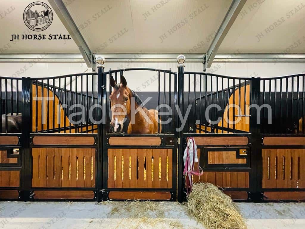 Hot Selling Galvanized European Heavy Duty Bamboo Powder Coated Ourside horse stable stall