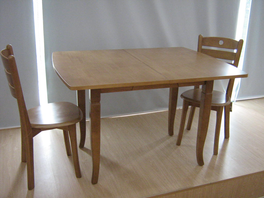 Wood Dinning Table