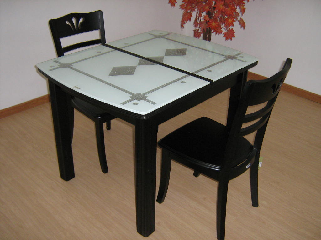 Wood Dinning Table