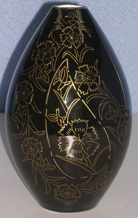 Delicate relief pattern Vase