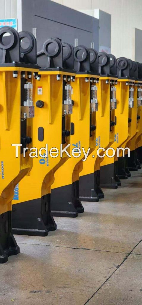 SOOSAN SB70 BOX TYPE HYDRAULIC BREAKER CRAWLER WHEEL COMPACT GENERAL PURPOSE EXCAVATORS FREE SPARES HOSES, CHISELS TOOL BOX
