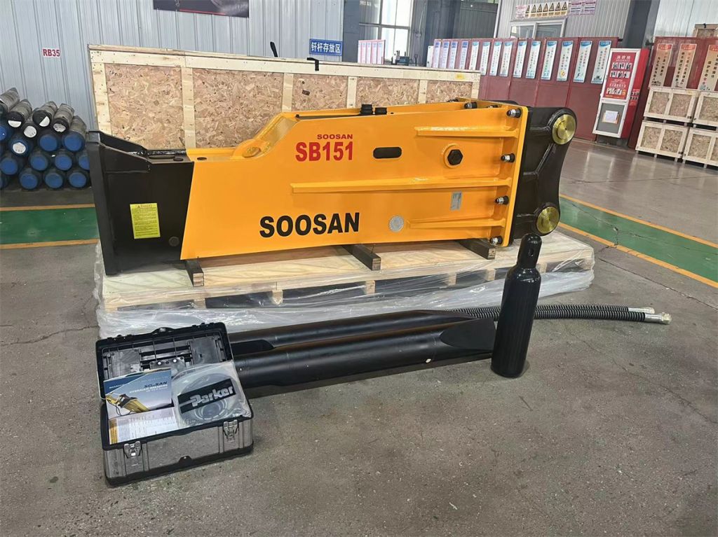 2025 SOOSAN /Hydraulic Breaker  SB151 Box Type Silence for  Excavators with 30-45Tons Soosan Hammer for Demolition and Constructions