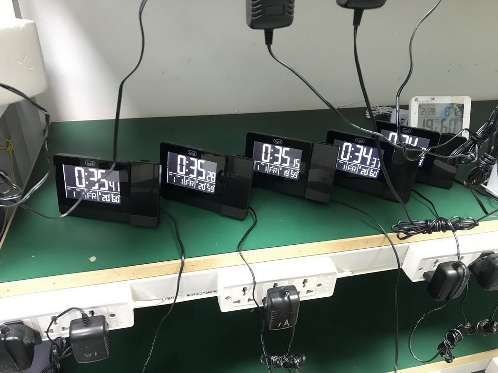 LED thermometer alarm clock of Pre-shipment random inspection