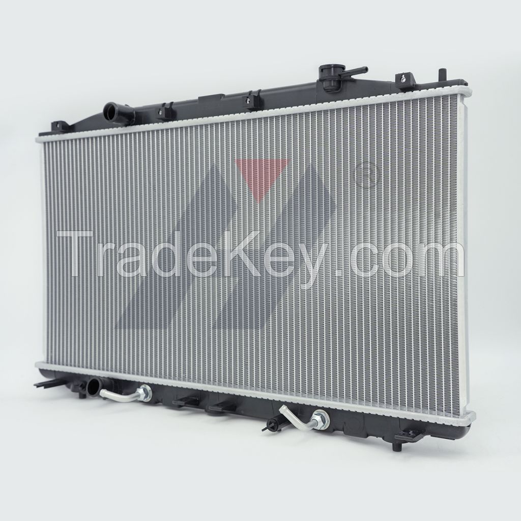 Automotive Parts Aluminum Radiator 19010-R62-H51 13082