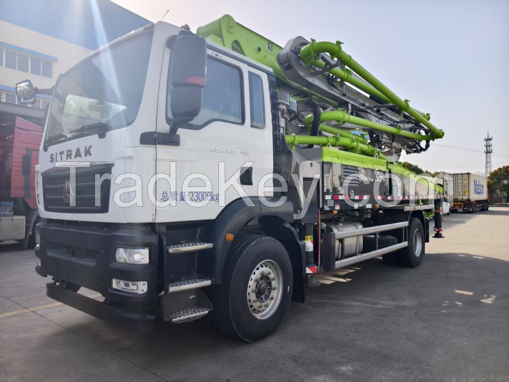 Zoomlion Concrete pump with Sitrak truck