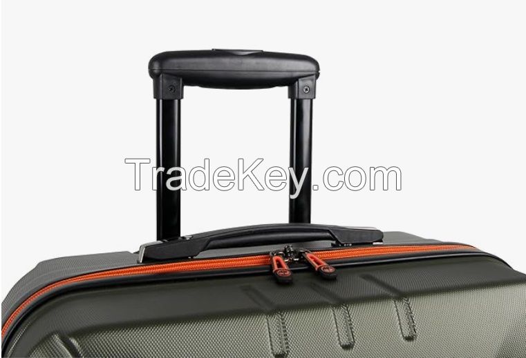 Timberland 3 piece hardside spinner luggage set.