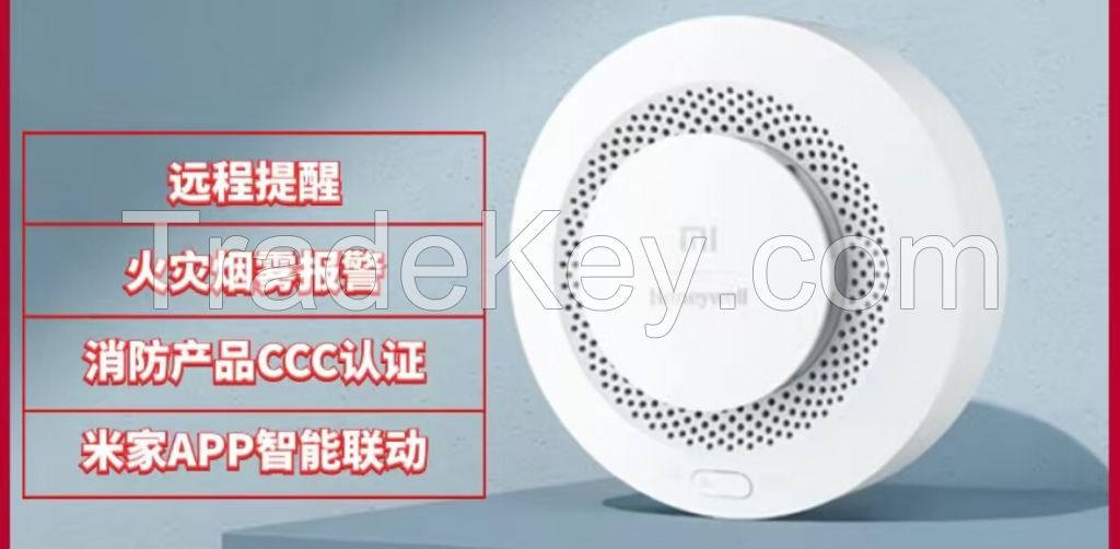 High - Sensitivity Smart Smoke Alarm with Intelligent Detection - Compact White Edition